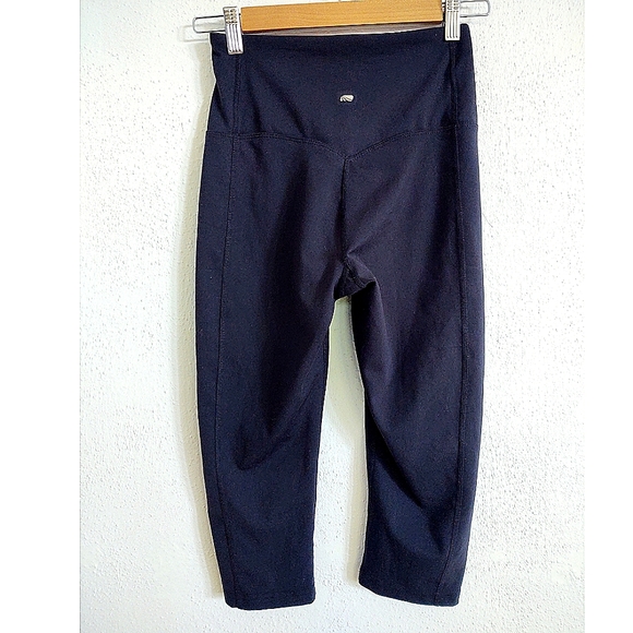 Marika Capri 18" Tummy Control Leggings Black Size Small - Picture 2 of 9